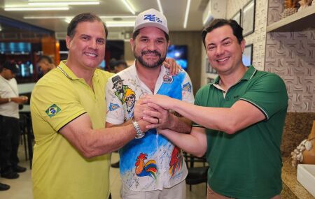 Z&eacute; de Irm&atilde; T&ecirc;ca amplia articula&ccedil;&atilde;o pol&iacute;tica ao lado dos Magalh&atilde;es ao ser apresentado &agrave; Mata Sul