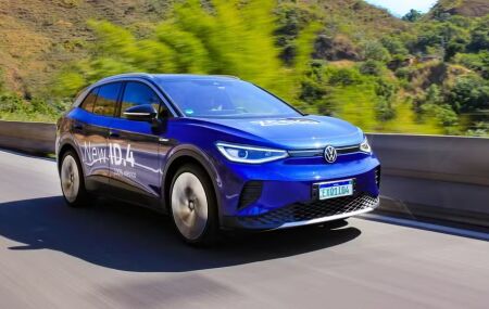 A Volkswagen anunciou um recall de quase 100 mil carros el&eacute;trico