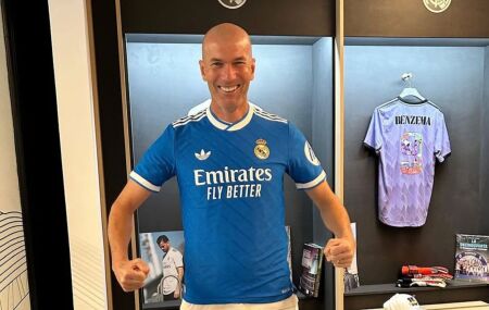 Zidane ser&aacute; o novo treinador da Fran&ccedil;a ap&oacute;s o mundial.