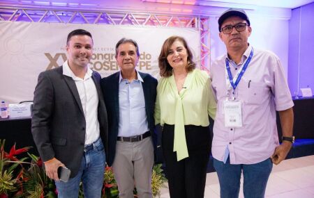 Prefeito Carlos Santana destaca compromisso de Ipojuca com o SUS no congresso estadual de sa&uacute;de.