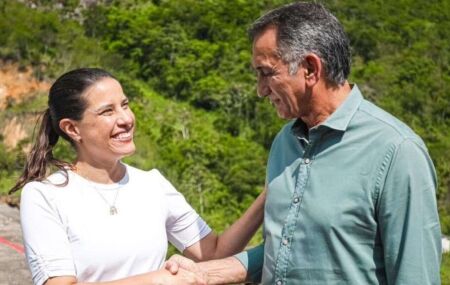 Governadora Raquel Lyra ao lado do ministro da Integra&ccedil;&atilde;o e do Desenvolvimento Regional, Waldez G&oacute;es.