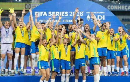 Sele&ccedil;&atilde;o brasileira feminina conquista t&iacute;tulo da Fifa Series de forma invicta.