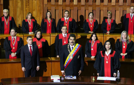 Nicol&aacute;s Maduro e ju&iacute;zes no Tribunal Supremo de Justi&ccedil;a