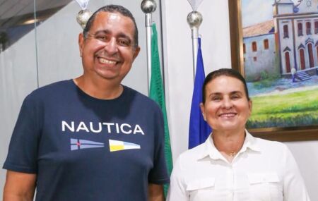 Amaury Henrique e professora Elcione Ramos.