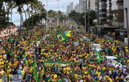 Ato da direita em Recife.