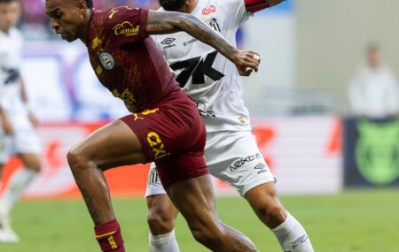 Bahia e Santos se enfrentam neste s&aacute;bado (25), na Arena Fonte Nova.