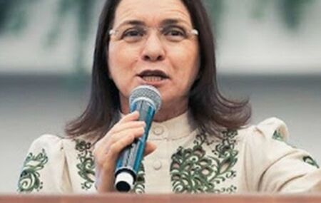 Eli&atilde; Oliveira.