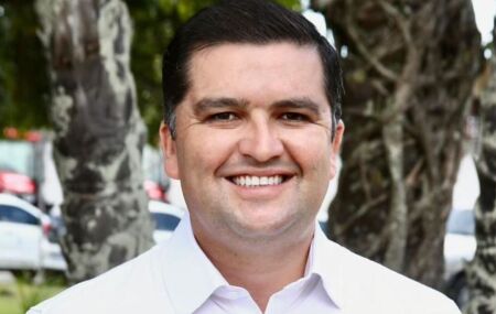 Natural de Caruaru, Bruno Fran&ccedil;a tem forma&ccedil;&atilde;o em Gest&atilde;o de Recursos Humanos. 