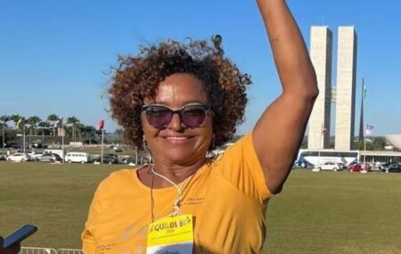 Pernambuco pode ter 1&ordf; senadora quilombola da hist&oacute;ria, Giv&acirc;nia Silva