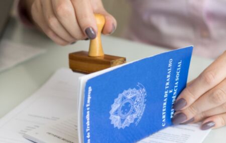 Carteira de trabalho.