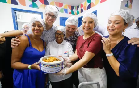 Raquel Lyra entregando mais uma cozinha comunit&aacute;ria