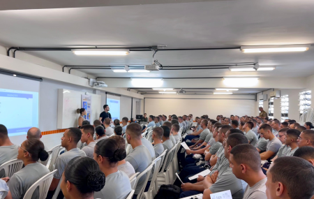 Alunos do Curso da PMPE com especializa&ccedil;&atilde;o em LIBRAS