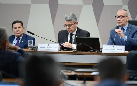 Mesa diretora da CPI do crime organizado