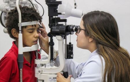 Exame oftalmol&oacute;gico.