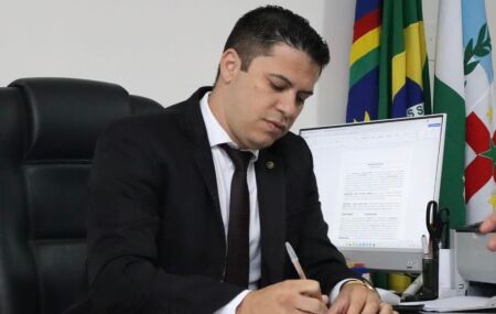 Vereador Paulo Andr&eacute;, Presidente da C&acirc;mara Municipal de Camaragibe e autor do Projeto de lei