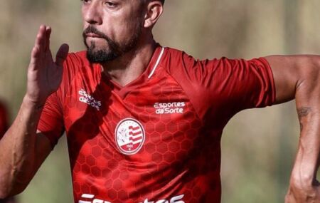 Paulo S&eacute;rgio de fora do jogo contra o Botafogo-SP.