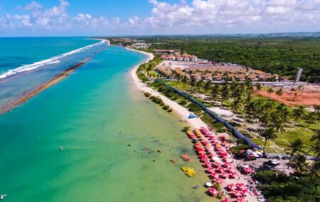 A praia &eacute; um verdadeiro para&iacute;so no litoral sul do estado.