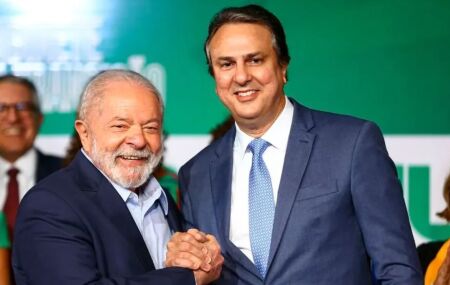 Presidente Lula e ministro da Educa&ccedil;&atilde;o Camilo Santana.