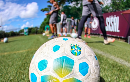 Time do Jacuipense nos preparativos para jogar contra o verd&atilde;o. 