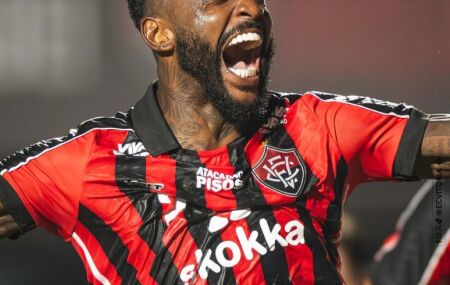 Vit&oacute;ria pode garantir classifica&ccedil;&atilde;o contra o Piau&iacute;, nesta quarta (15).