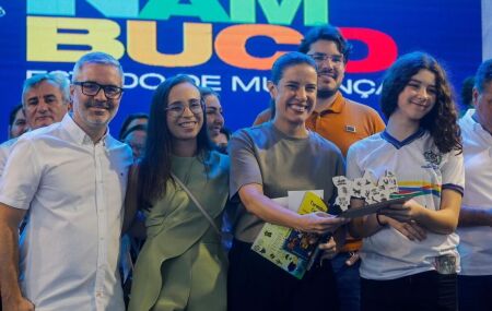 Raquel Lyra participa da abertura do Circuito Liter&aacute;rio de Pernambuco em Petrolina, no Sert&atilde;o