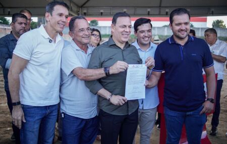 Prefeito Silvado Albino assina ordens de servi&ccedil;o em Garanhuns