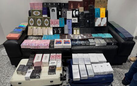 Opera&ccedil;&atilde;o da PF apreende perfumes importados no aeroporto do Recife