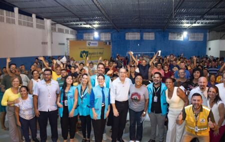 Mano Medeiros e equipe na comunidade Engenho Marimbondo