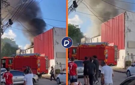 Loja no Centro do Recife fica com teto destru&iacute;do ap&oacute;s inc&ecirc;ndio