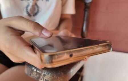 Professor &eacute; preso por mandar fotos &iacute;ntimas e mensagens de cunho sexual a aluno de 13 anos