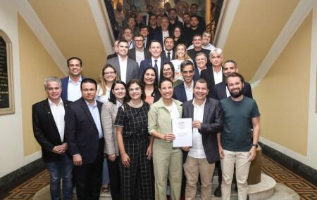 Raquel Lyra articula comit&ecirc; com prefeitos e empres&aacute;rios para manter Polo de Confec&ccedil;&otilde;es competitivo