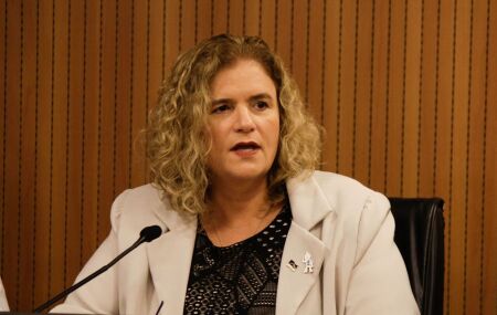 PE: ap&oacute;s deputados apontarem corte bilion&aacute;rio na Sa&uacute;de, secret&aacute;ria diz que ampliou investimento