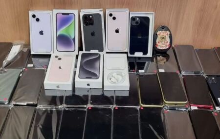 Celulares apreendidos em pres&iacute;dios.