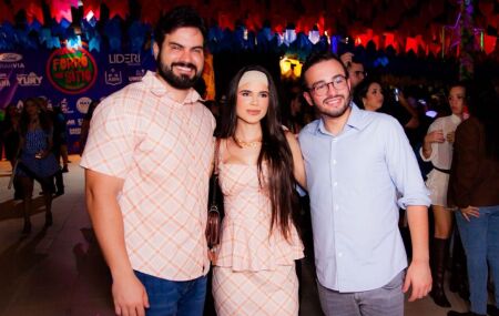 C&eacute;sar Ramos marca presen&ccedil;a na abertura do tradicional Forr&oacute; no S&iacute;tio.