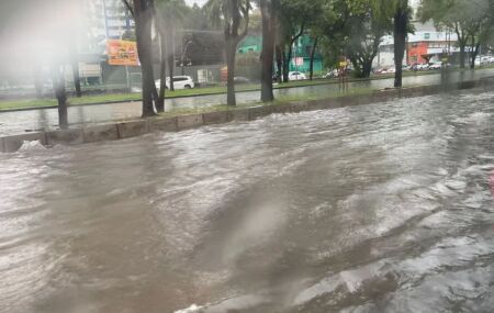Chuva no Recife.