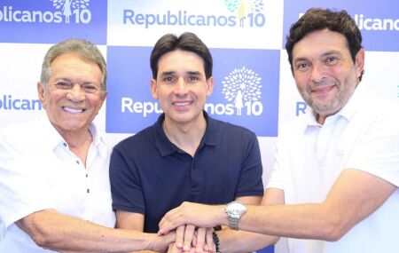 Nos &uacute;ltimos meses, o parlamentar tem intensificado as articula&ccedil;&otilde;es pol&iacute;ticas em todas as regi&otilde;es de Pernambuco, fortalecendo alian&ccedil;as e ampliando sua base
