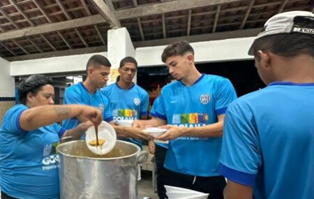 Jogadores do Decis&atilde;o promovem mutir&atilde;o de apoio &agrave;s fam&iacute;lias afetadas pelas chuvas em Pernambuco