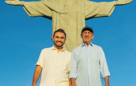 Mano Walter e Fagner gravaram o clipe no Cristo Redentor (RJ).