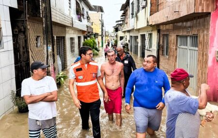 Prefeito de Camaragibe, Diego Cabral. 
