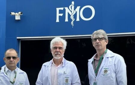 Membros do Cremepe em visita a Faculdade de Medicina de Olinda