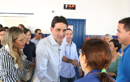 Silvio Costa Filho faz visita ao Agreste