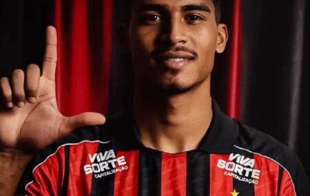 Clube nordestino est&aacute; de olho em Ren&ecirc;, do Vit&oacute;ria.