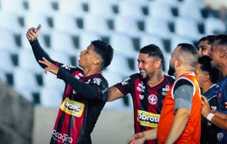 Moto Club levou a melhor sobre o rival Sampaio Corr&ecirc;a
