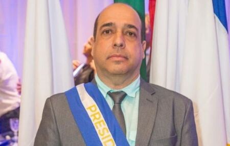 Vereador &eacute; alvo de processo de cassa&ccedil;&atilde;o ap&oacute;s elogiar sexo oral de servidora da C&acirc;mara.