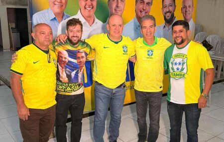 Coronel Feitosa e Cabo Gilberto promovem sess&atilde;o do document&aacute;rio sobre Bolsonaro.