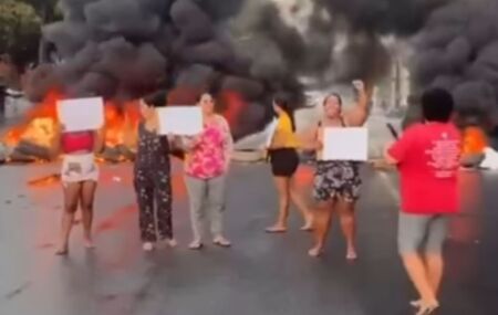 Protesto fecha a Av. Jos&eacute; Rufino e interdita Ponte do Jiqui&aacute; no Recife nesta segunda (15)