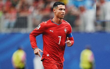 Cristiano Ronaldo nunca marcou gols em mata-matas de Copas do Mundo.