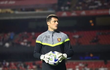 Denis tem nova les&atilde;o no Sport.