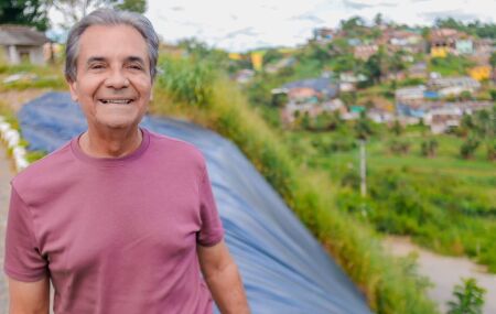 Prefeito do Ipojuca, Carlos Santana.