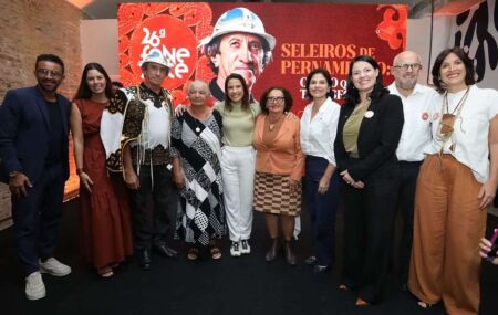 Governadora Raquel Lyra lan&ccedil;a nova edi&ccedil;&atilde;o da Fenearte.